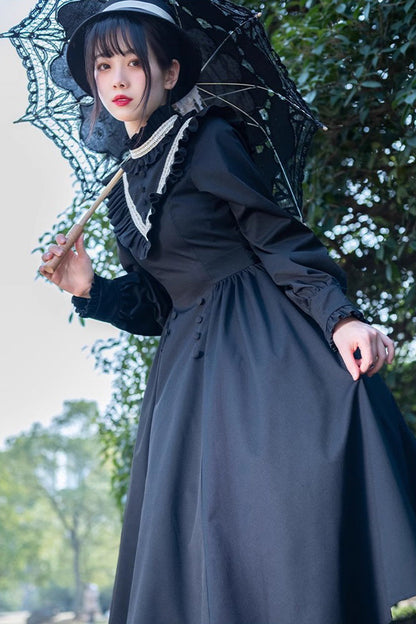 Classic Designed Dress in a Timeless Cut