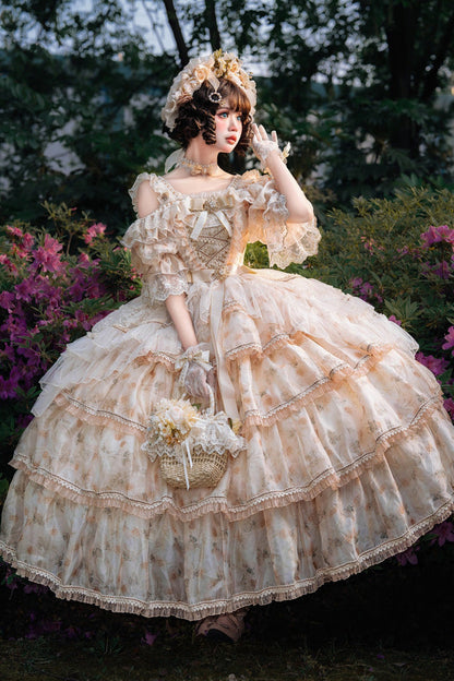 Subtly Elegant Dress with a Refined Vintage Look