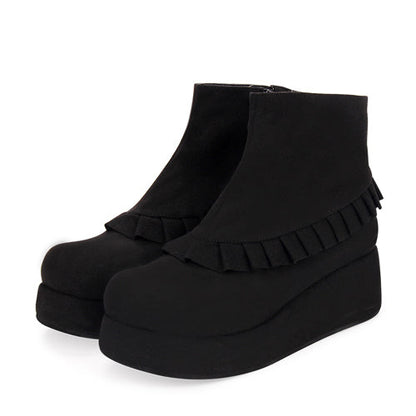 Elegantly Styled Boots for Everyday Wear