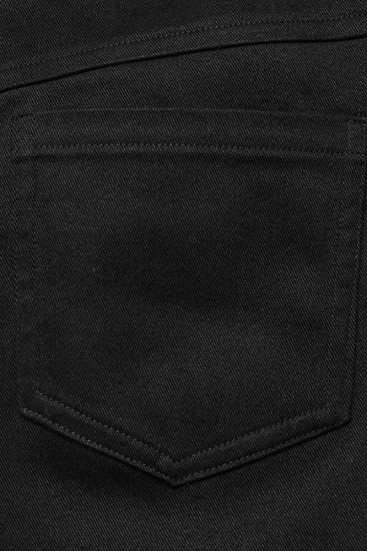 Classic Designed Pants in a Timeless Cut