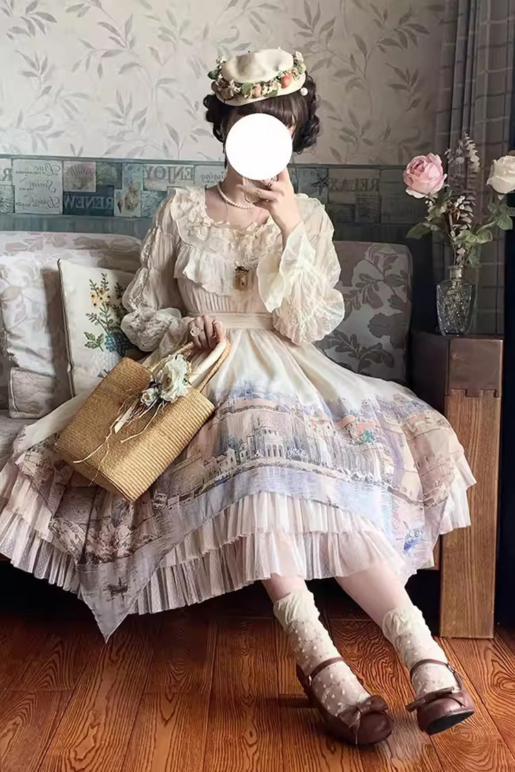 Finely Styled Dress with a Classic Vintage Look