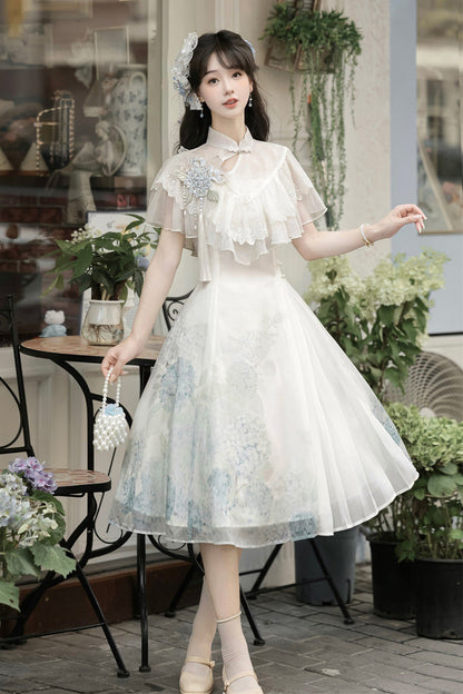 Finely Styled Dress with a Classic Vintage Look