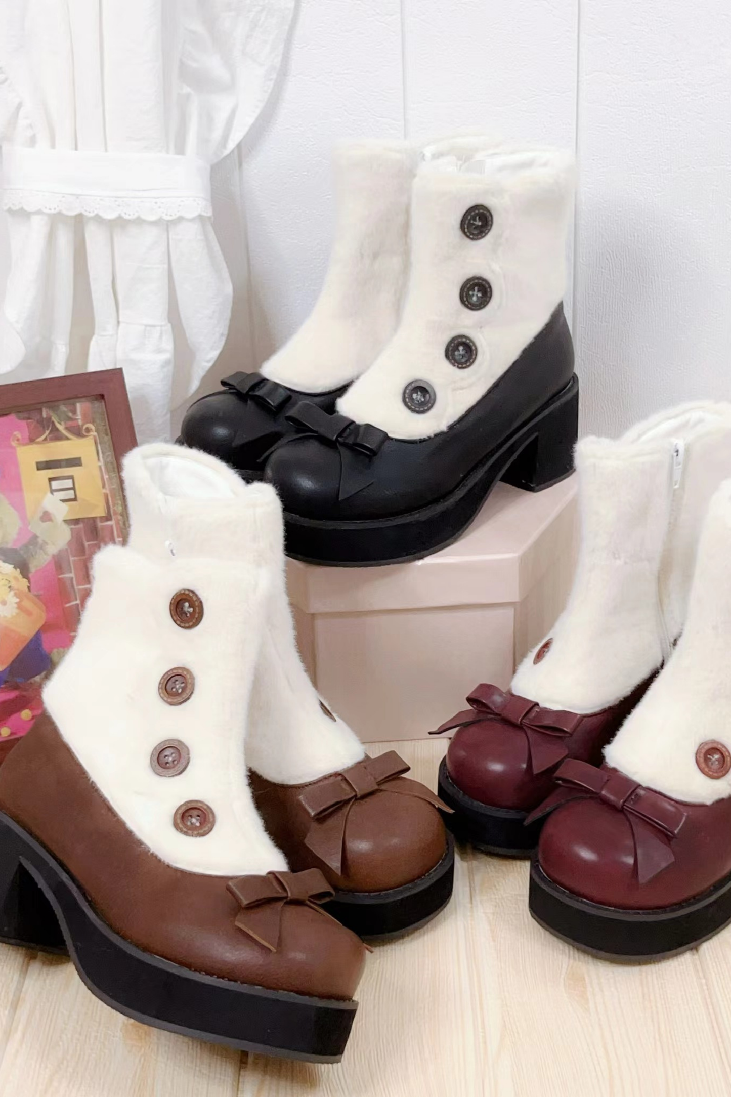 [pre-order] Retro Button Fur Socks Cover Fake Design Boots