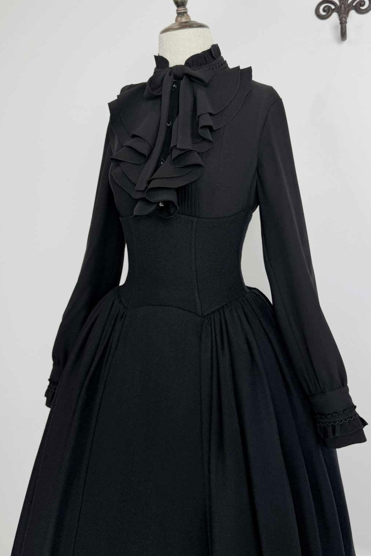 British Detective Lolita Coat + Cape + Skirt + Shirt + Bag + Brooch + Hat + Beret + Necklace