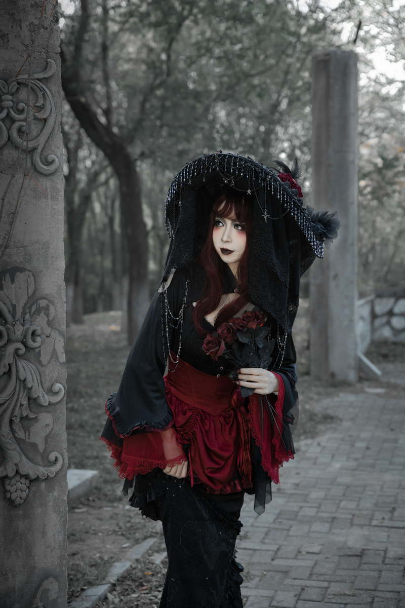 Dark Flower Gothic Lolita Set