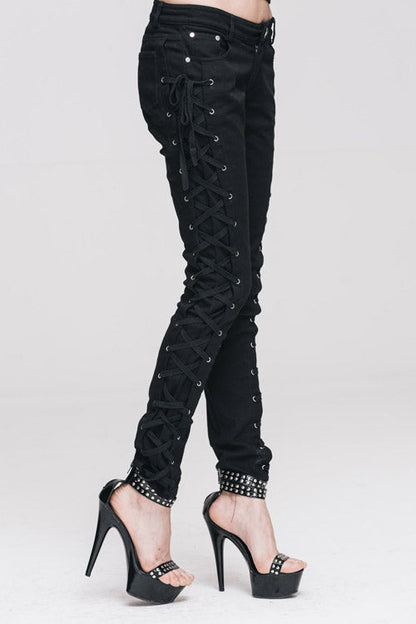Elegantly Styled Pants for Everyday Wear