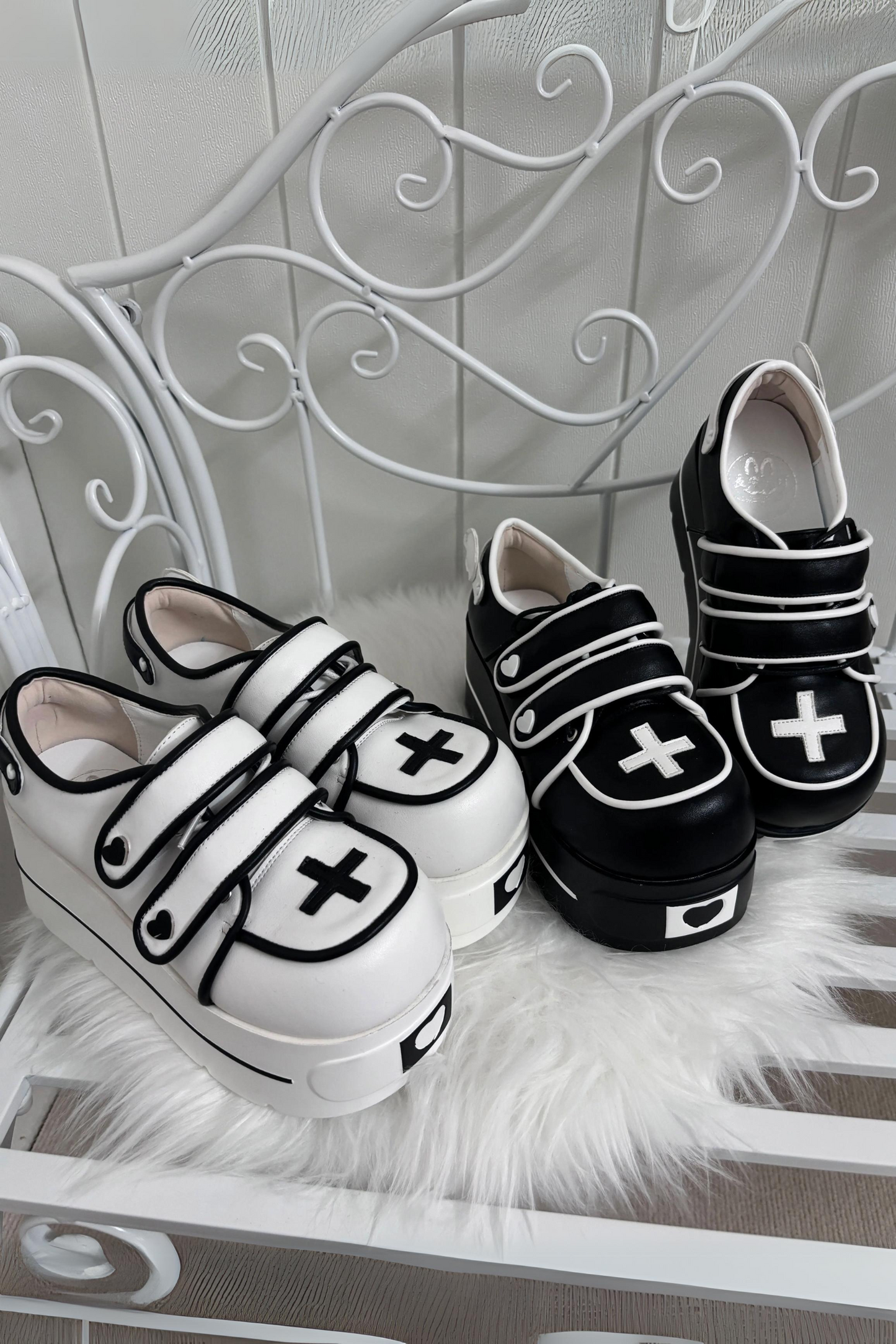 [pre-order] [angel Style] Cross Double Strap Shoes