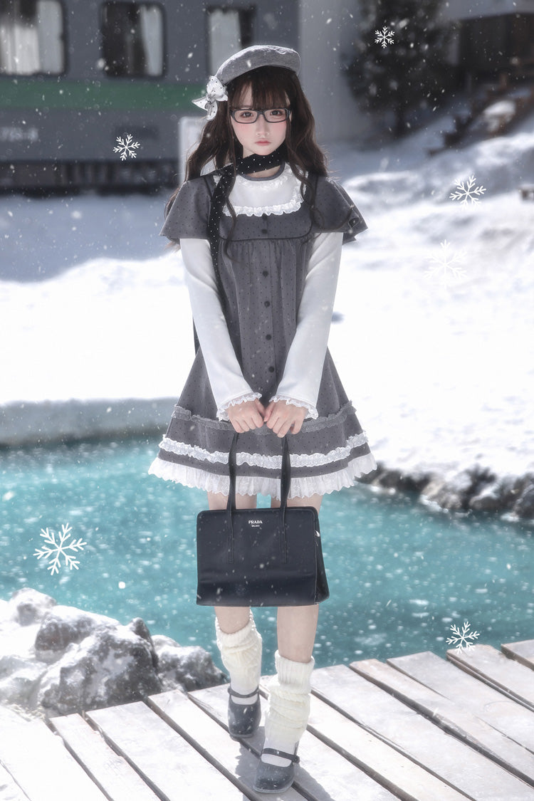 Subtly Elegant Dress with a Refined Vintage Look