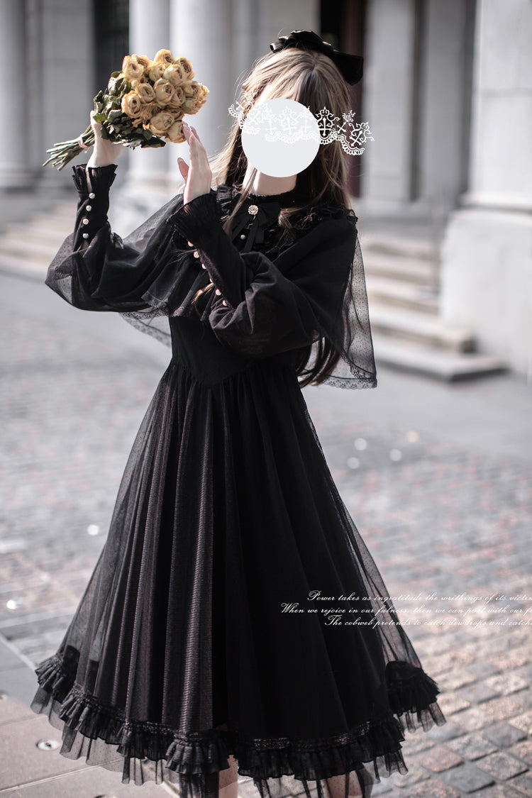 Effortlessly Elegant Dress with a Timeless Design