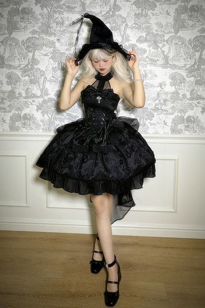 Finely Styled Dress with a Classic Vintage Look