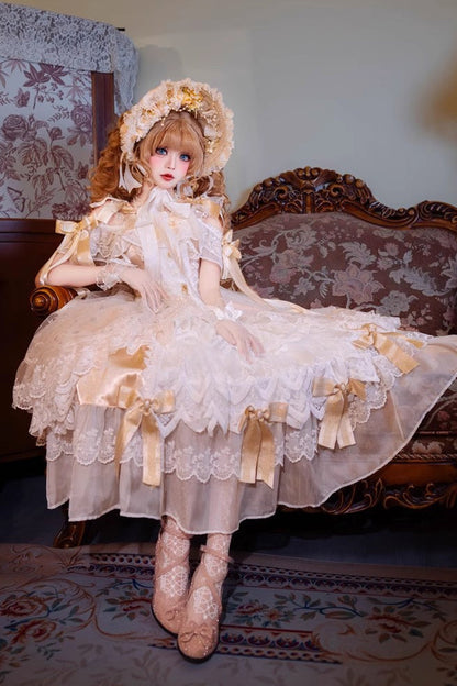 Subtly Elegant Dress with a Refined Vintage Look