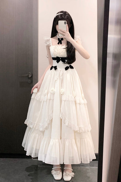 Casually Elegant Dress with a Refined Edge