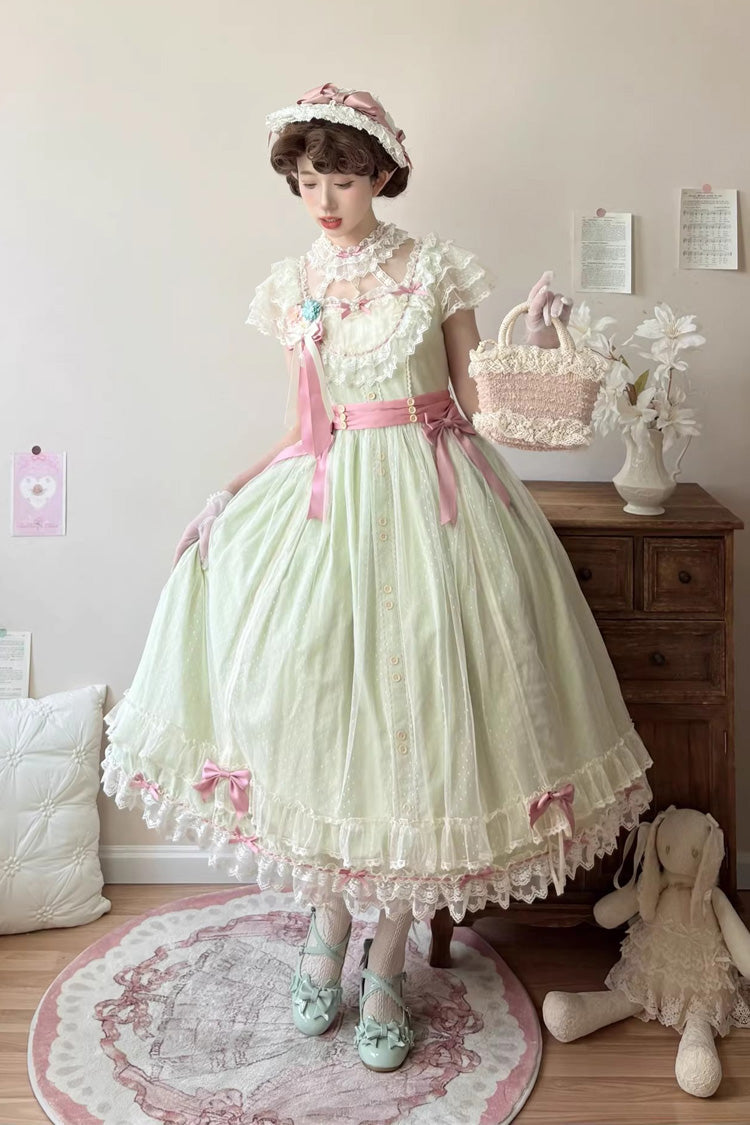 Beautifully Crafted Dress in a Classic Style