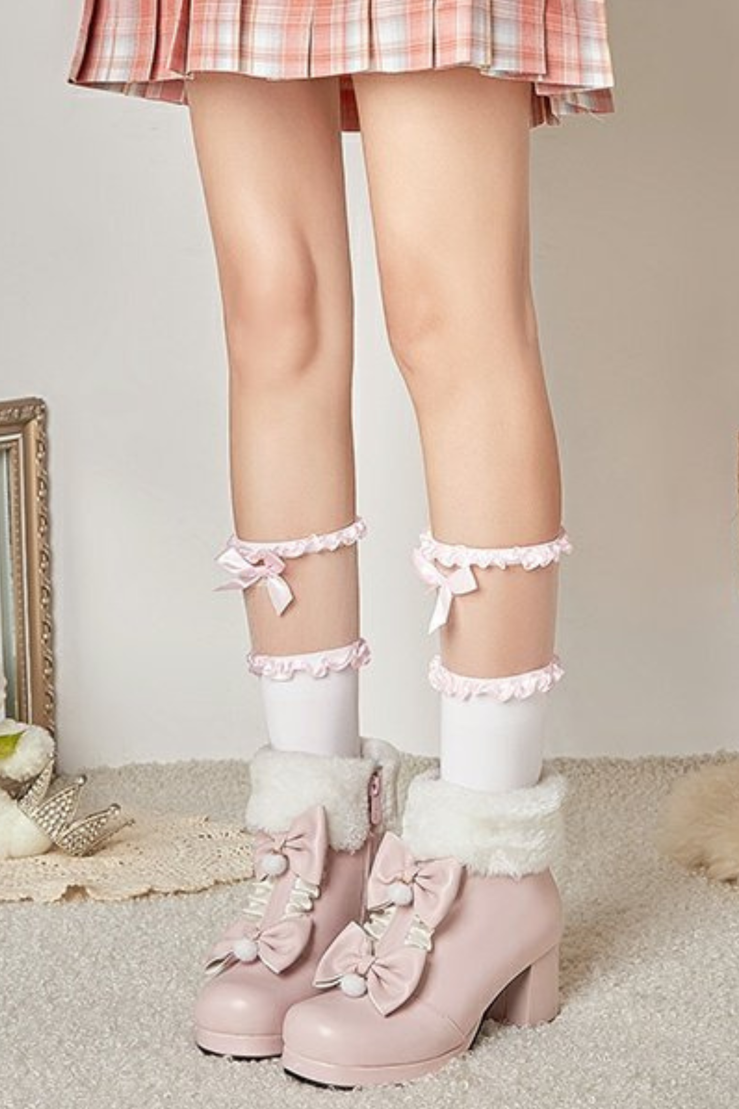 Double Ribbon Fur Short Boots