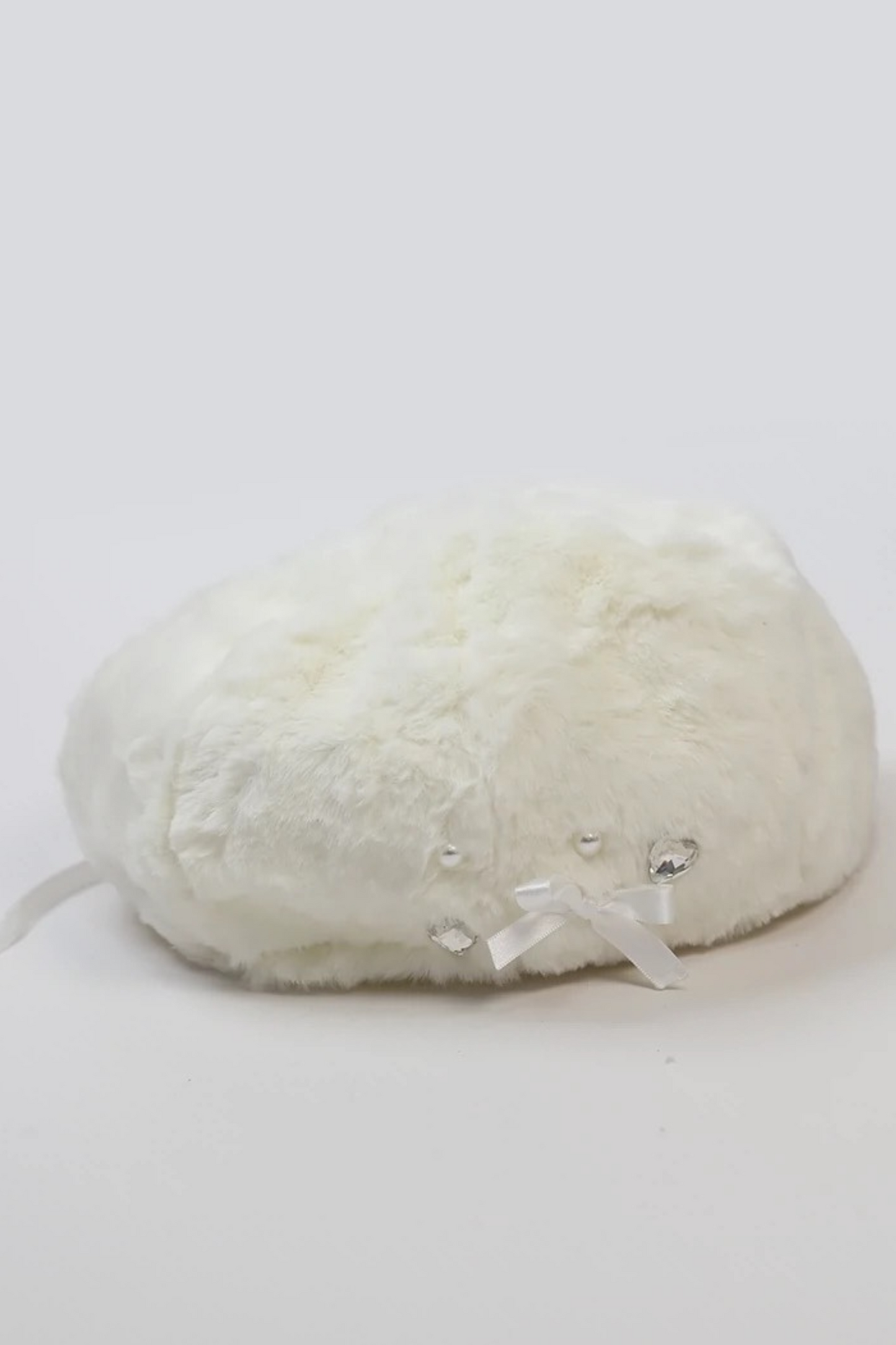 Ribbon Pearl Fur Beret