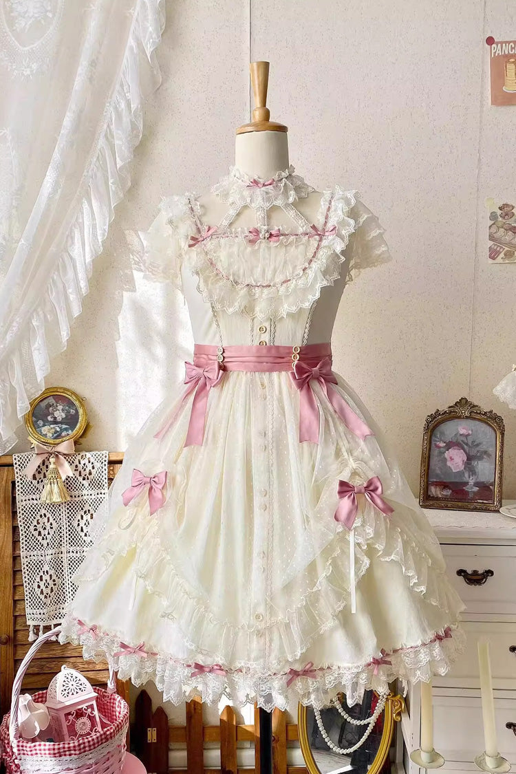 Finely Styled Dress with a Classic Vintage Look