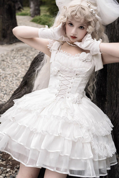 Finely Styled Dress with a Classic Vintage Look