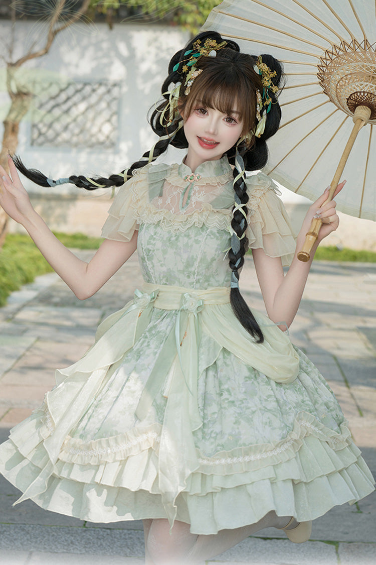 Beautifully Crafted Dress in a Classic Style