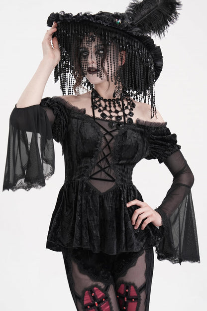 Finely Styled Blouse with a Classic Vintage Look