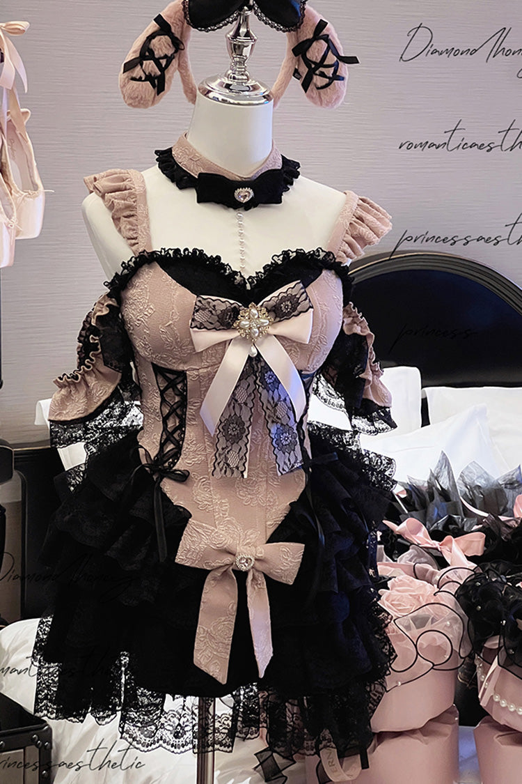 Finely Styled Garment with a Classic Vintage Look