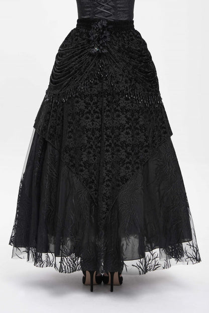 Casually Elegant Garment with a Refined Edge