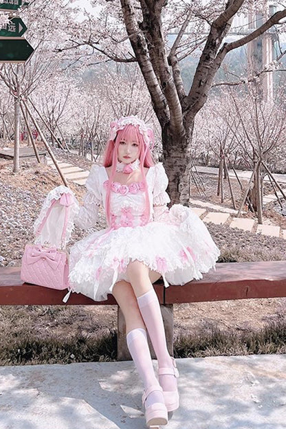 Finely Styled Dress with a Classic Vintage Look