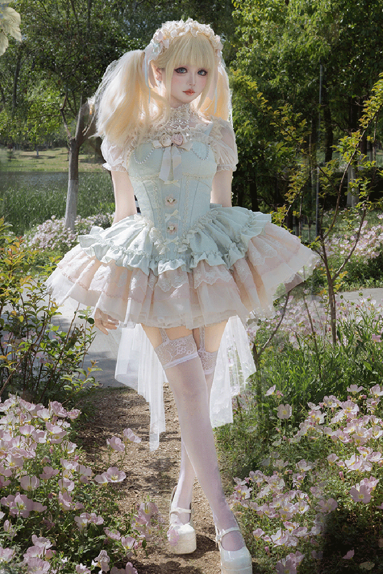 Beautifully Crafted Dress in a Classic Style