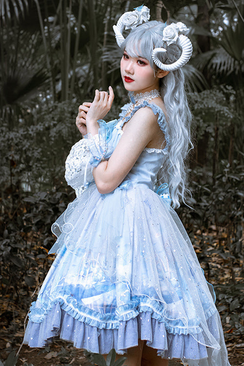 Finely Styled Dress with a Classic Vintage Look