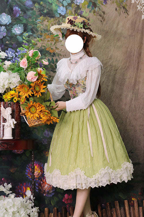 Finely Styled Dress with a Classic Vintage Look
