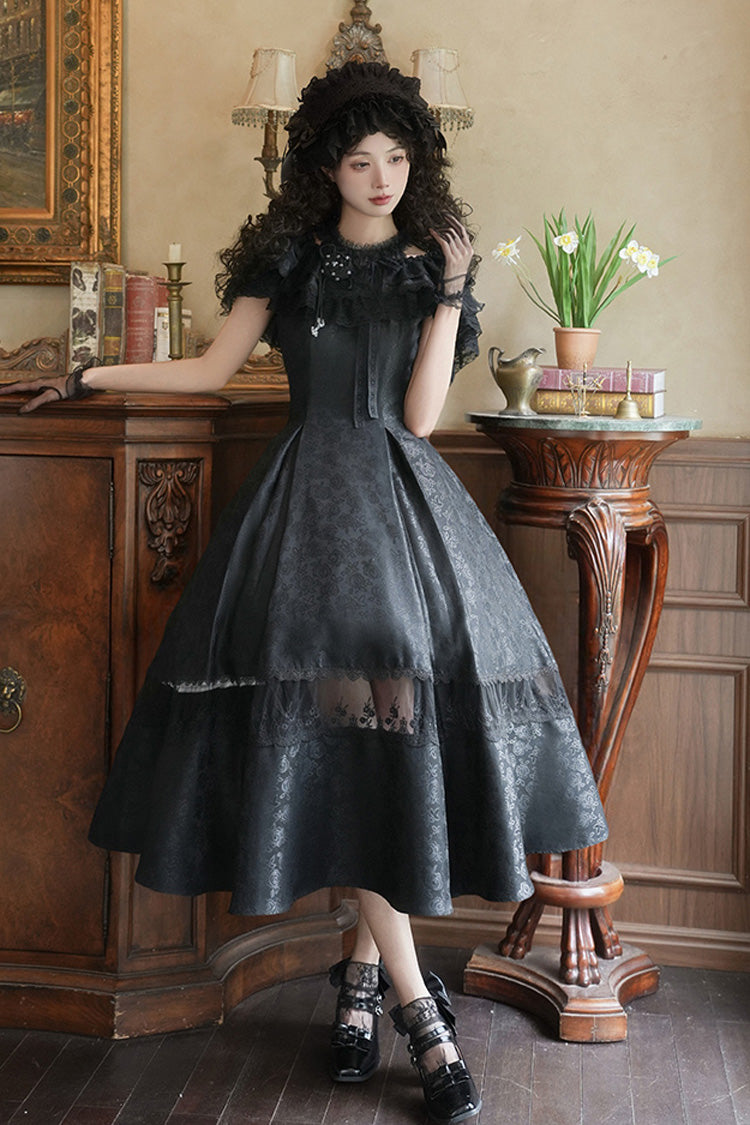Finely Styled Dress with a Classic Vintage Look