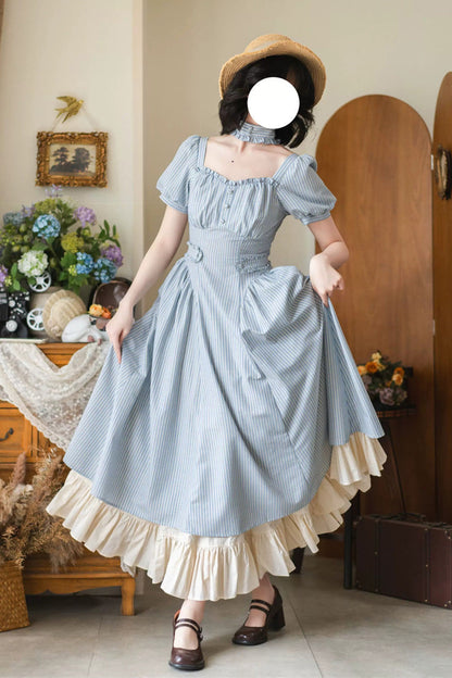 Subtly Elegant Dress with a Refined Vintage Look
