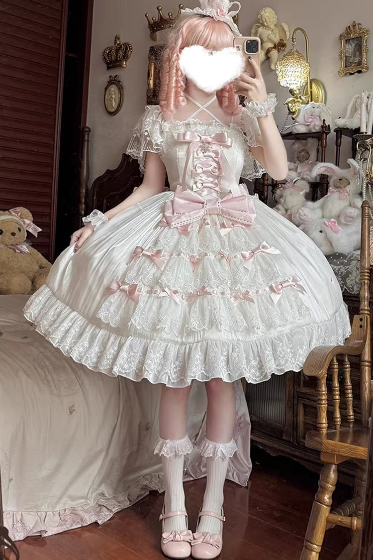Subtly Elegant Dress with a Refined Vintage Look