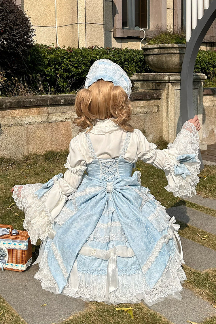 Finely Styled Dress with a Classic Vintage Look