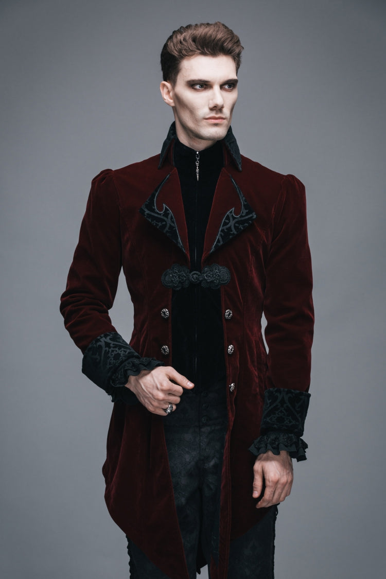 Beautifully Finished Coat in a Timeless Design