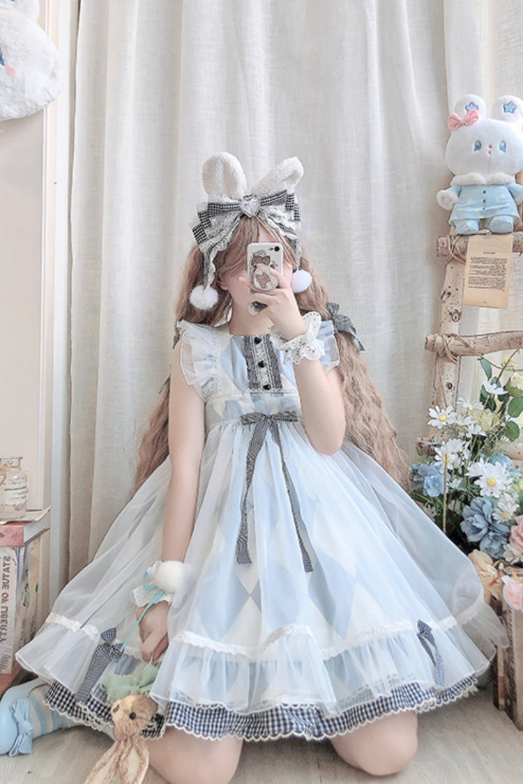 Subtly Elegant Dress with a Refined Vintage Look