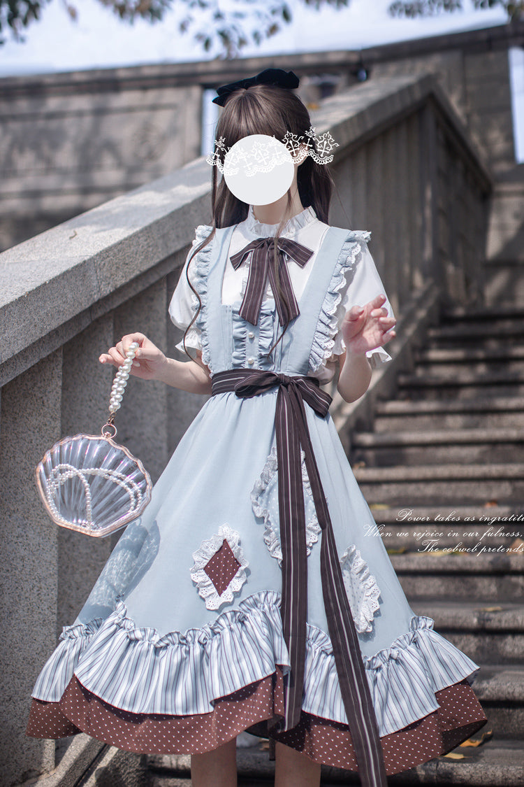 Casually Elegant Dress with a Refined Edge