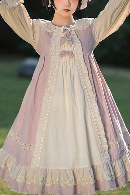 Finely Styled Dress with a Classic Vintage Look