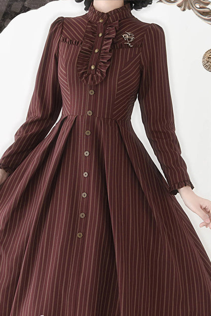 Classic Vintage Dress with a Flattering Fit