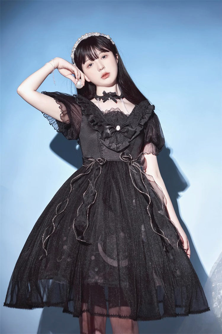 Subtly Elegant Dress with a Refined Vintage Look