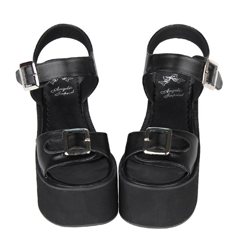 Finely Styled Sandals with a Classic Vintage Look