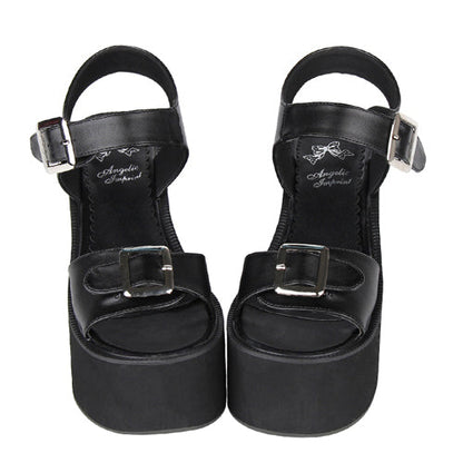 Finely Styled Sandals with a Classic Vintage Look