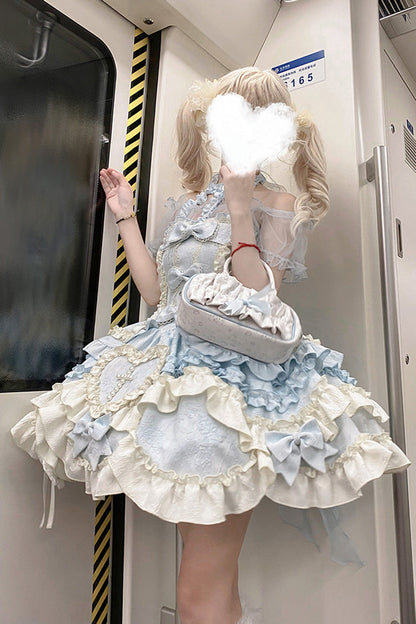 Subtly Elegant Dress with a Refined Vintage Look