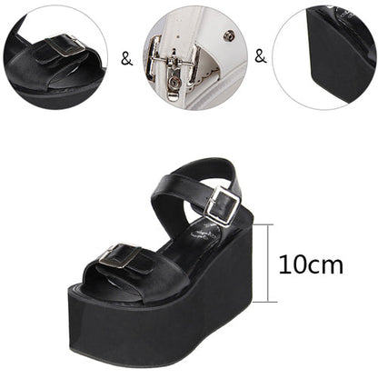 Finely Styled Sandals with a Classic Vintage Look