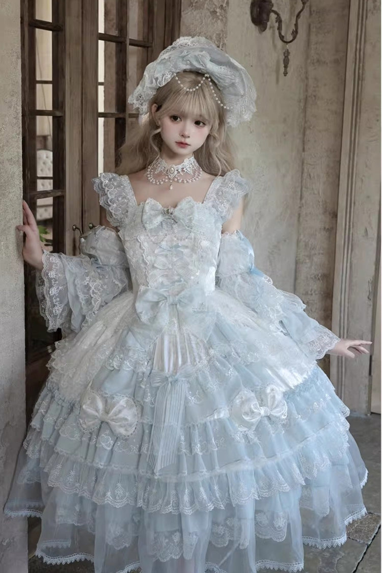 Subtly Elegant Dress with a Refined Vintage Look