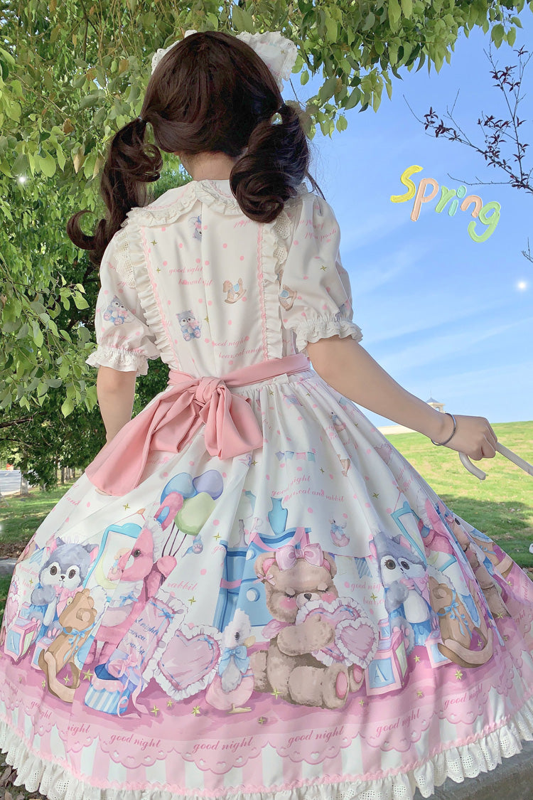 Finely Styled Dress with a Classic Vintage Look