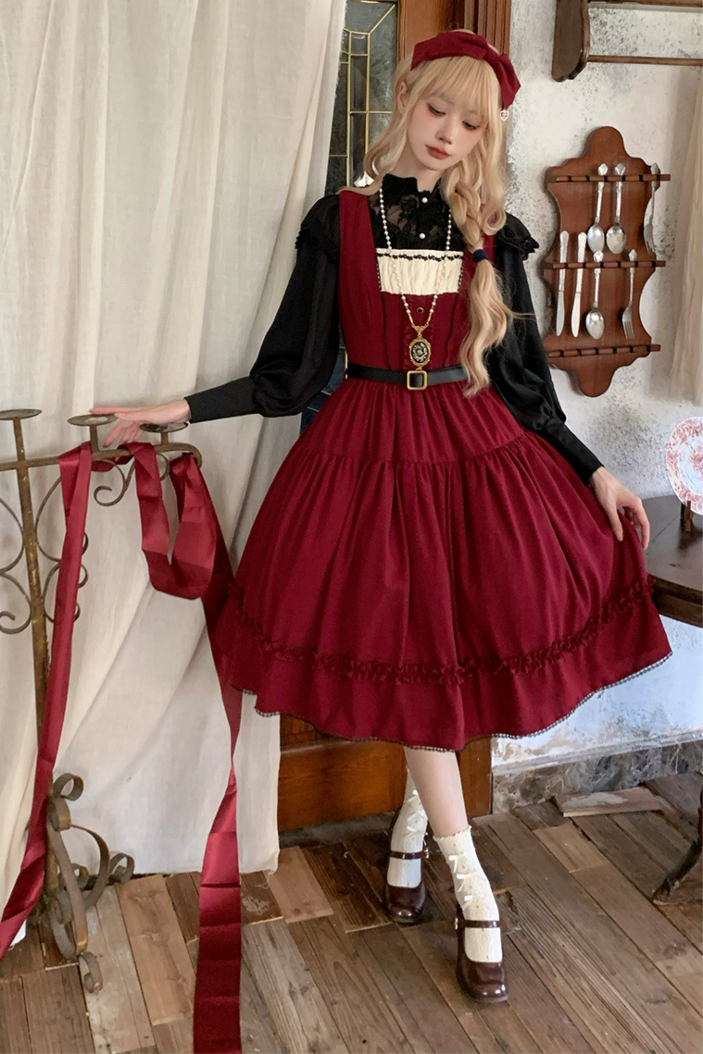 Sketch Wild Rose Lolita Jumper Skirt