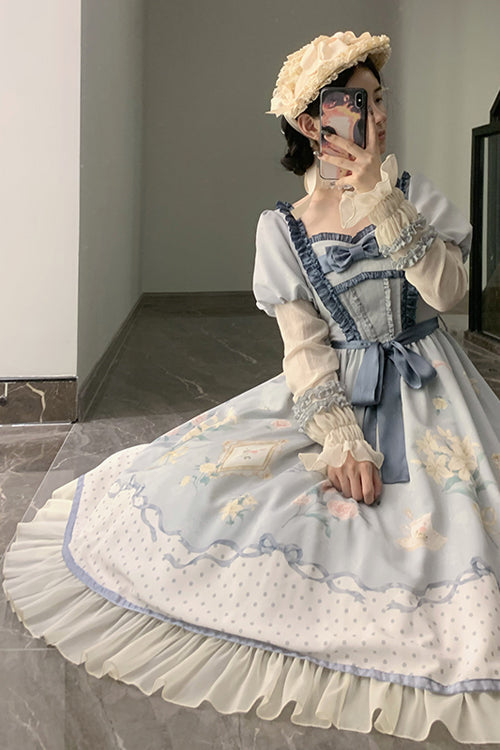 Finely Styled Dress with a Classic Vintage Look