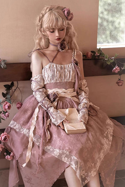 Finely Styled Dress with a Classic Vintage Look