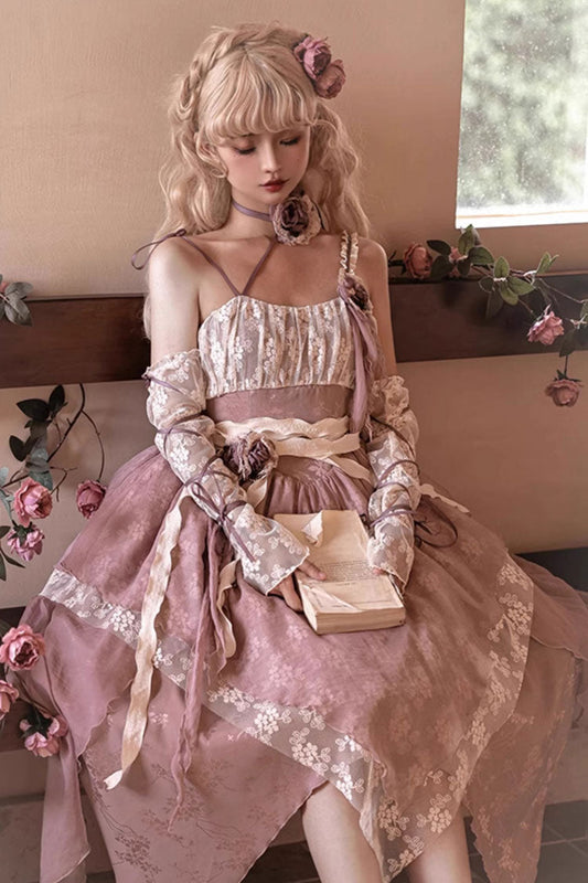Finely Styled Dress with a Classic Vintage Look