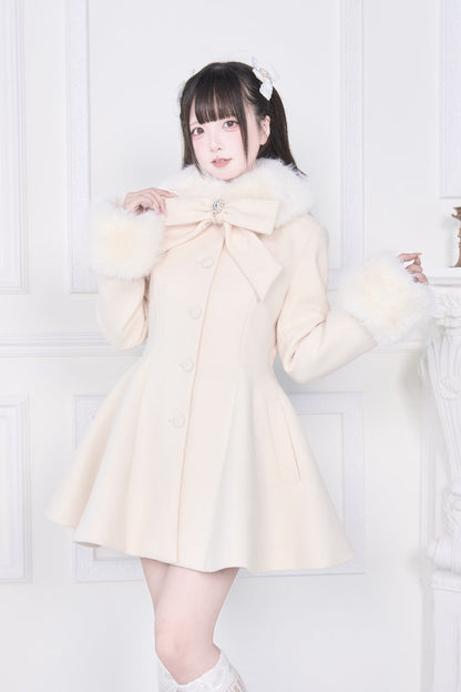 Classic Vintage Coat with a Flattering Fit